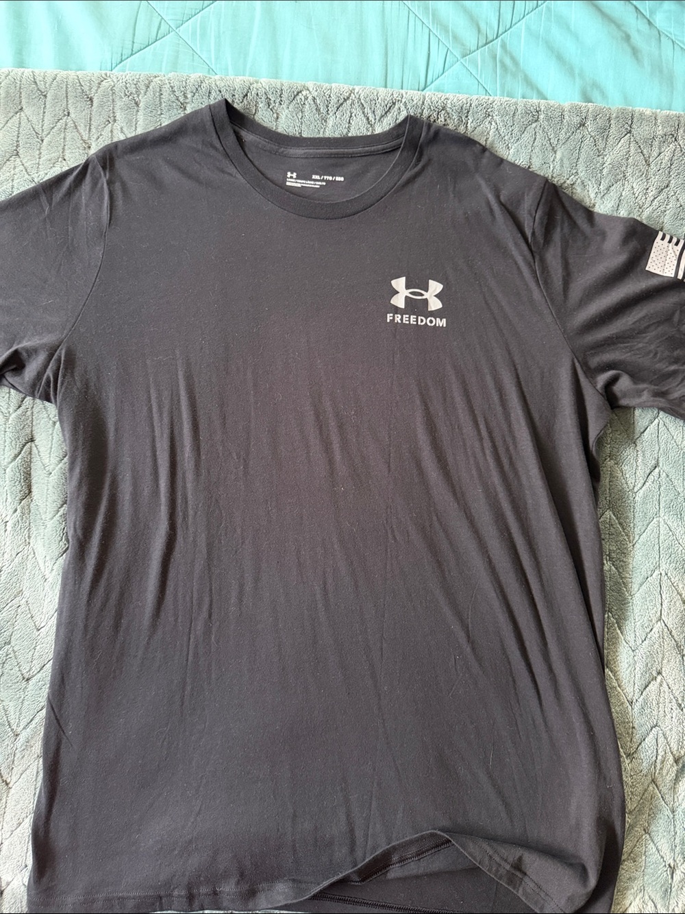 Under Armour Black Freedom Short-Sleeve Men's Tee with Logo